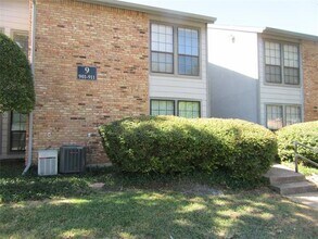 Building Photo - 15151 Berry Trail