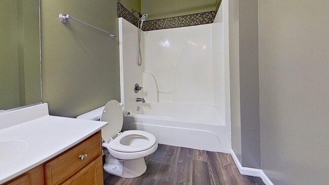 Building Photo - 3 bed / 2.5 bath - Move-in today!