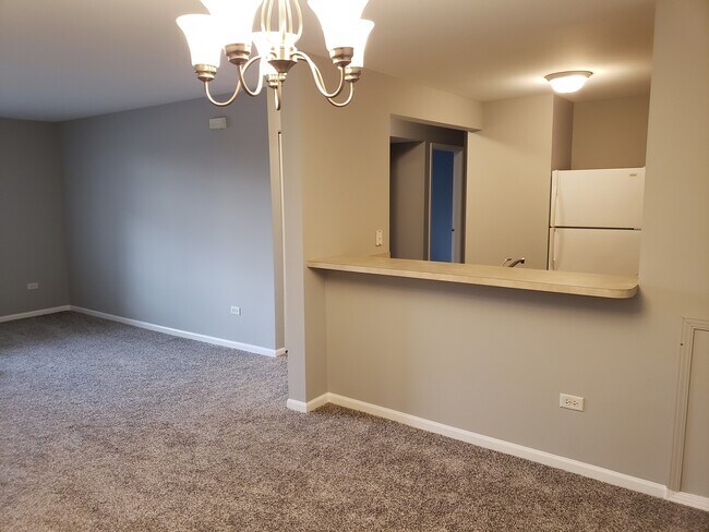 Building Photo - 1111 Silverstone Dr