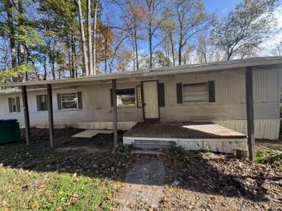 Foto principal - 207 Cherry Tree Dr