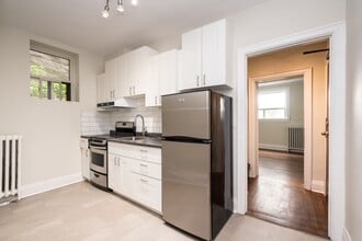 Building Photo - 1 Claude Ave