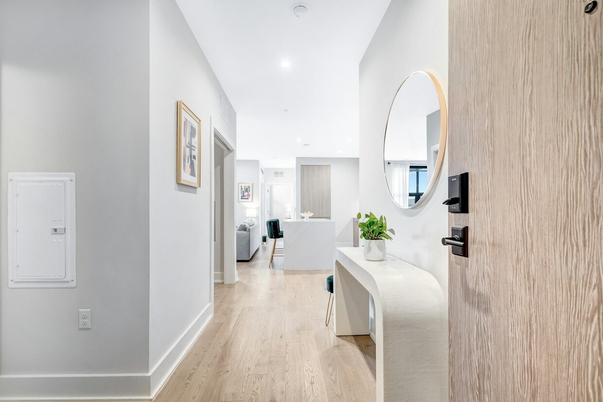 Photo - 701 Swann Avenue, Unit 406