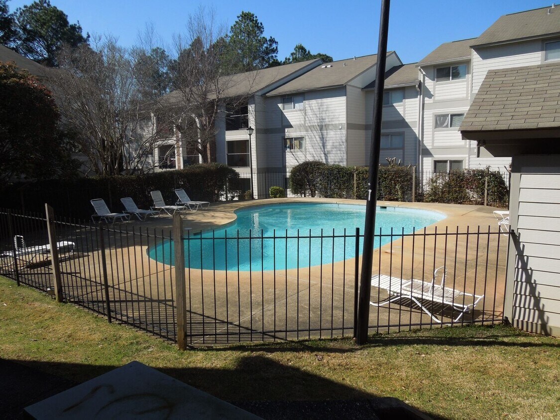 Foto principal - Court Square Condo Unit F-204