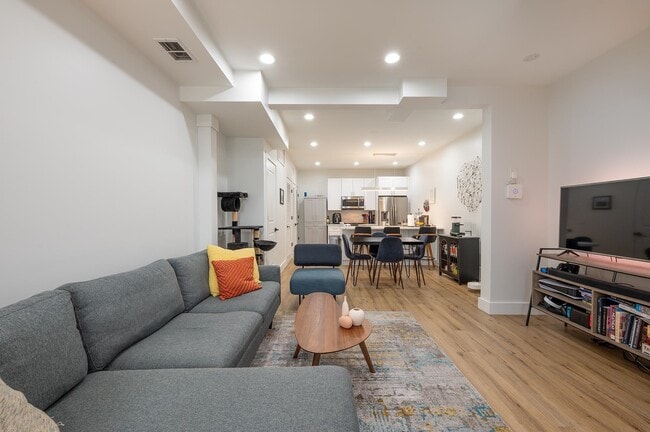 Building Photo - 72 Nelson Ave