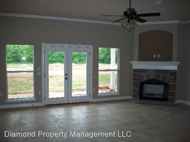 Building Photo - 3 br, 2 bath House - 167 Clearbrook Drive