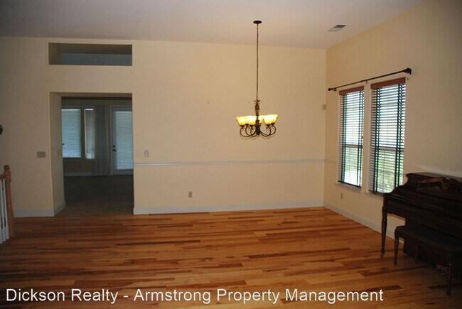 Building Photo - 5 br, 2.5 bath House - 4863 Elkcreek Trail