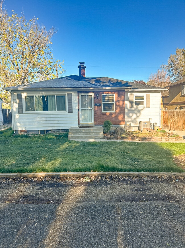 Foto del edificio - 1721 S Shoshone St