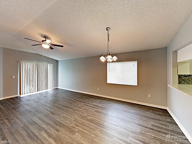 Foto del edificio - 533 Scarlet Maple Ct