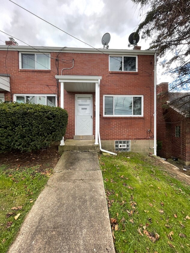 Right Side Unit - 514 Spruce St