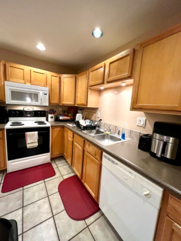 Foto principal - 2701 Midland Ave
