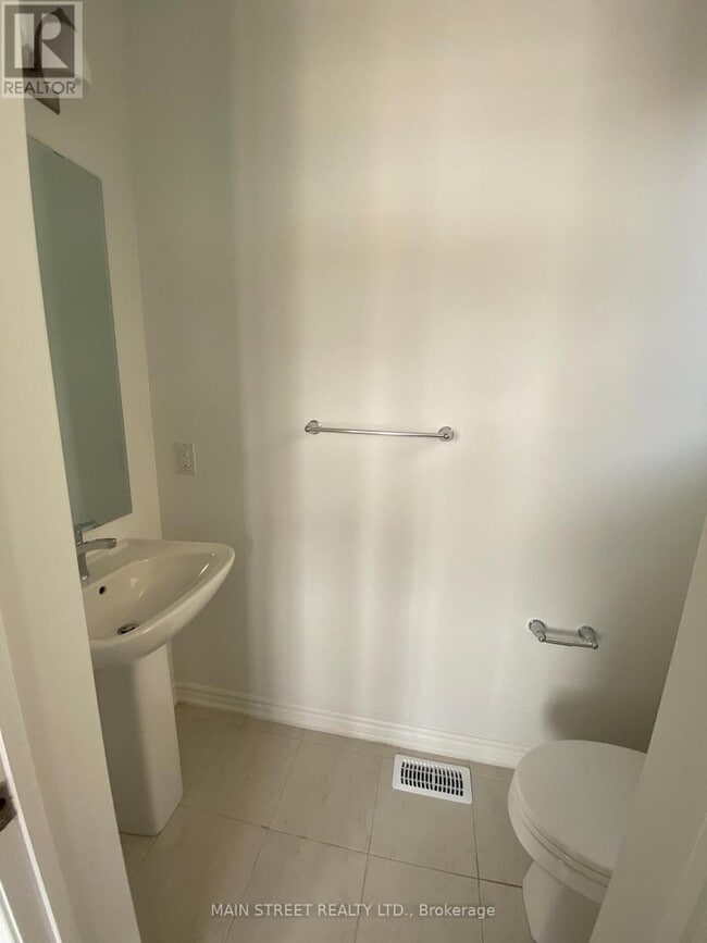 Building Photo - 867 Whitlock Ave