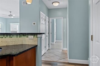 Building Photo - 2208 Walden Park Dr