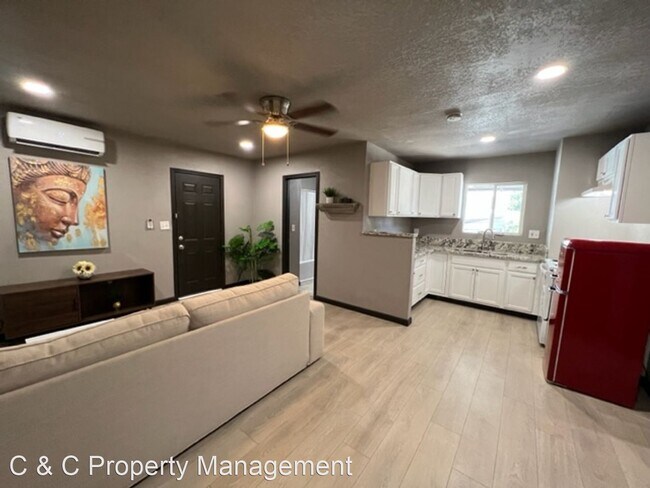 Foto del edificio - 1 br, 1 bath House - 224 N. Maple Ave