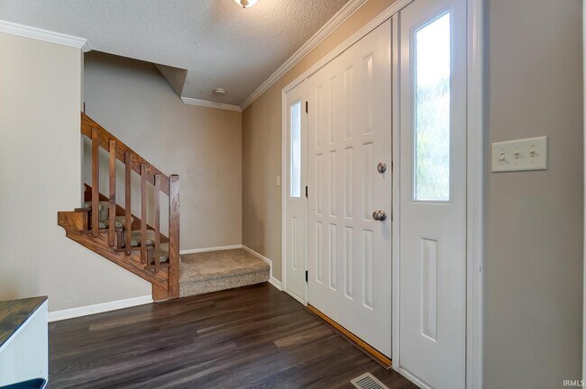 Foto del edificio - 5931 Spring Oak Ct