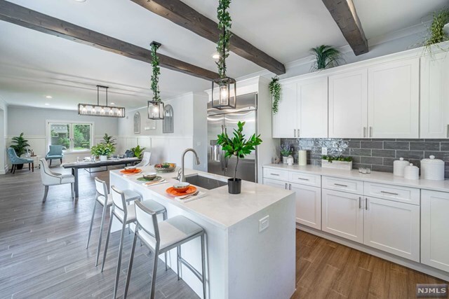 Foto del edificio - 255 Hoppers Ln