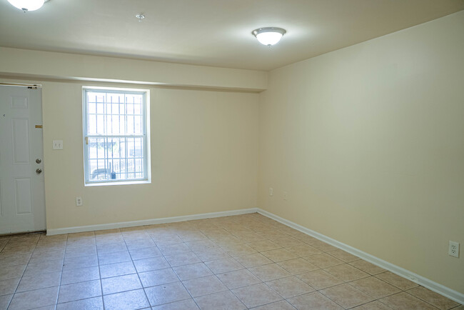 Foto del edificio - 97-99 Ridgewood Ave