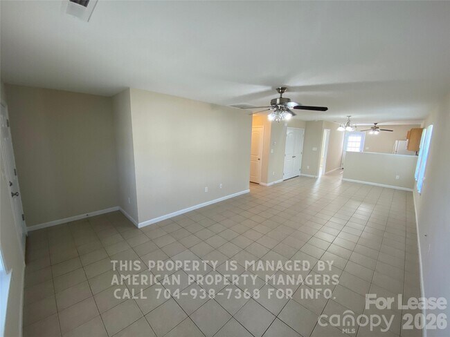 Foto del edificio - 4135 Broadstairs Dr SW