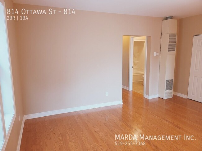 Photo du bâtiment - COZY 2 BED/ 1BATH - IN WALKERVILLE - PLUS ...