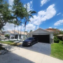 Building Photo - 1218 Canary Island Dr