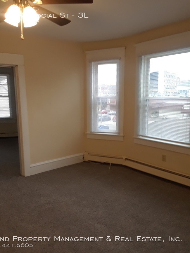 Building Photo - 136 Social St