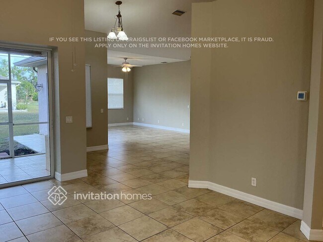 Building Photo - 4392 Skyway Ave