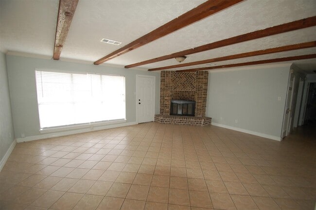 Building Photo - 3338 Walhalla Dr