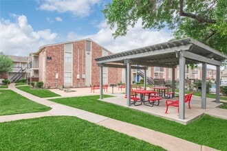 Building Photo - 3401 Ocee St