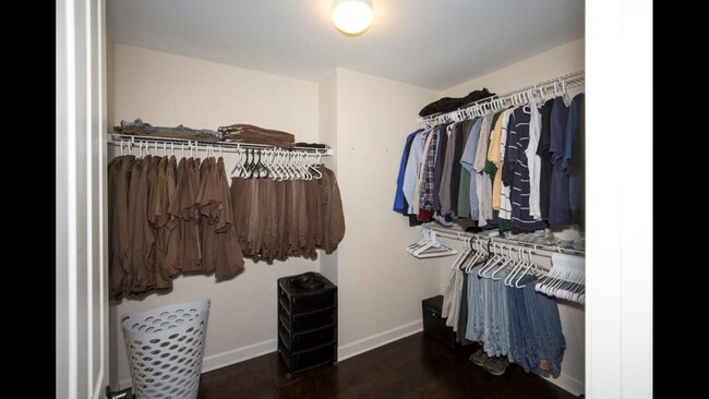Building Photo - 7420 Flintlock Way