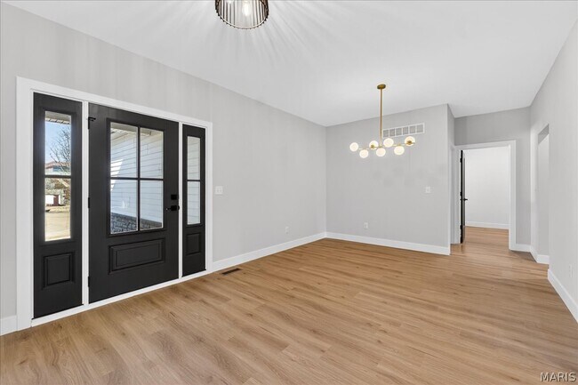 Foto del edificio - 15308 Batesville Ct