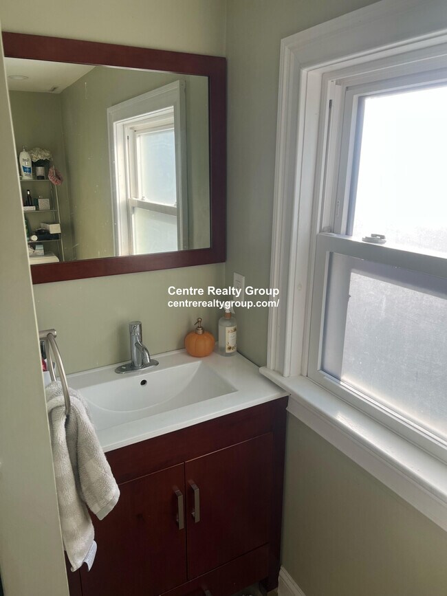 Foto del edificio - 180 Hillside St