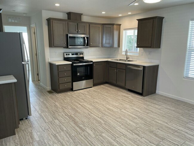 Foto del edificio - 10701 N 99th Ave