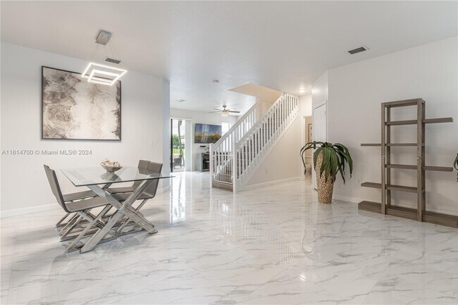 Foto del edificio - 11382 SW 238th St