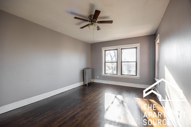 Foto del edificio - 3602 W Sunnyside Ave