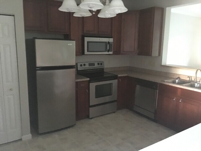 Foto del edificio - 4046 Gentry Ln