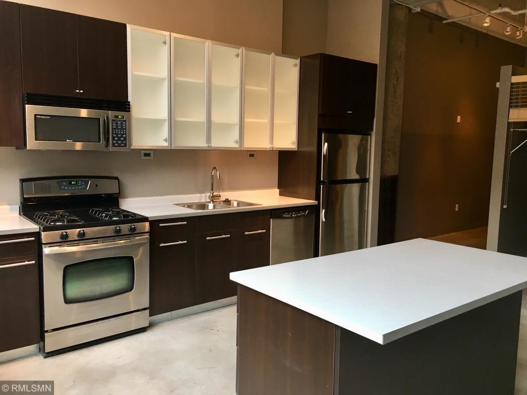 Primary Photo - 700 N Washington Ave