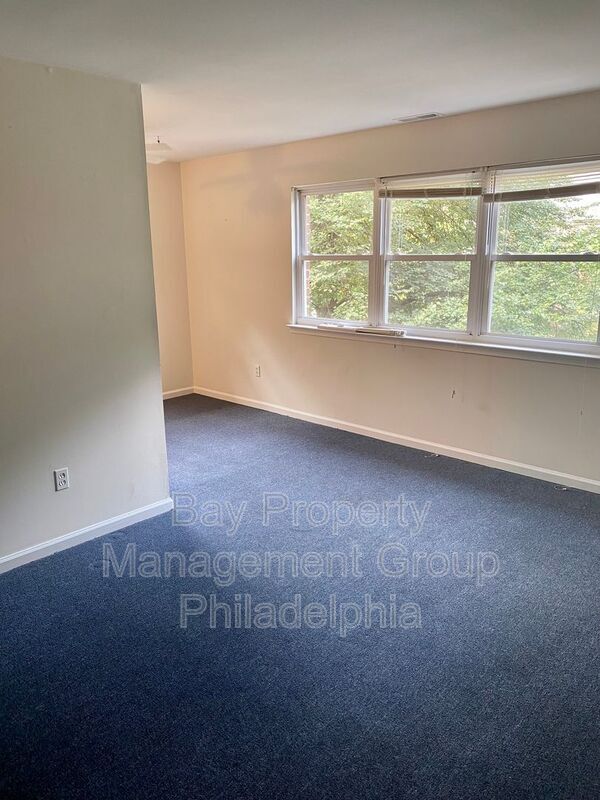 Building Photo - 233 Parker Ave
