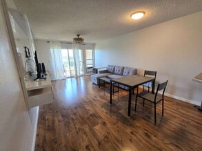 Building Photo - 3075 Ala Poha Pl