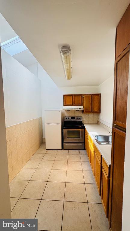 Foto del edificio - 901 Stubblefield Ln