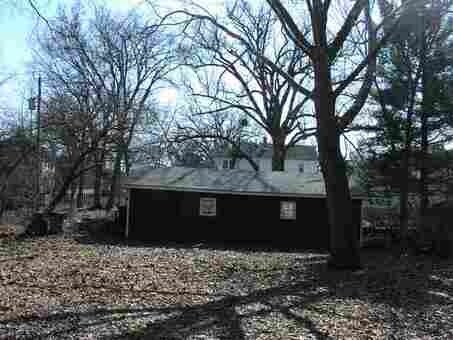 Building Photo - 131 Grove St