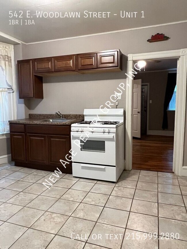 Foto del edificio - One Bedroom in East Germantown!