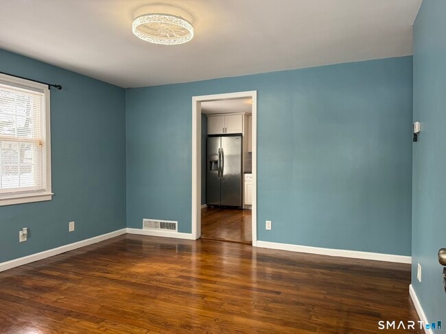 Building Photo - 22 Higbie Dr