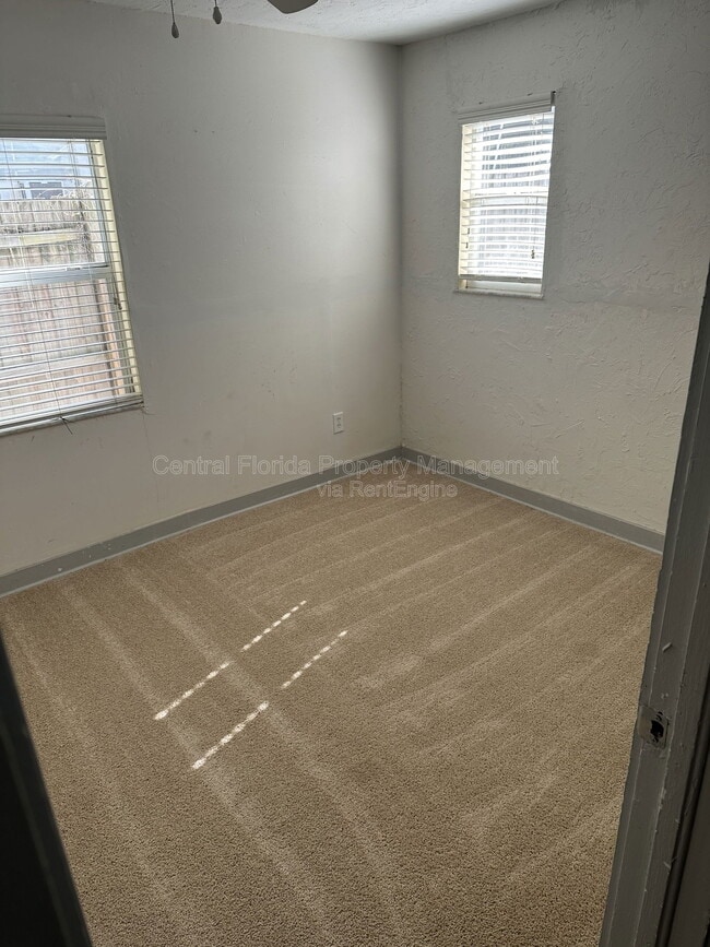 Building Photo - 1235 Virginia Dr