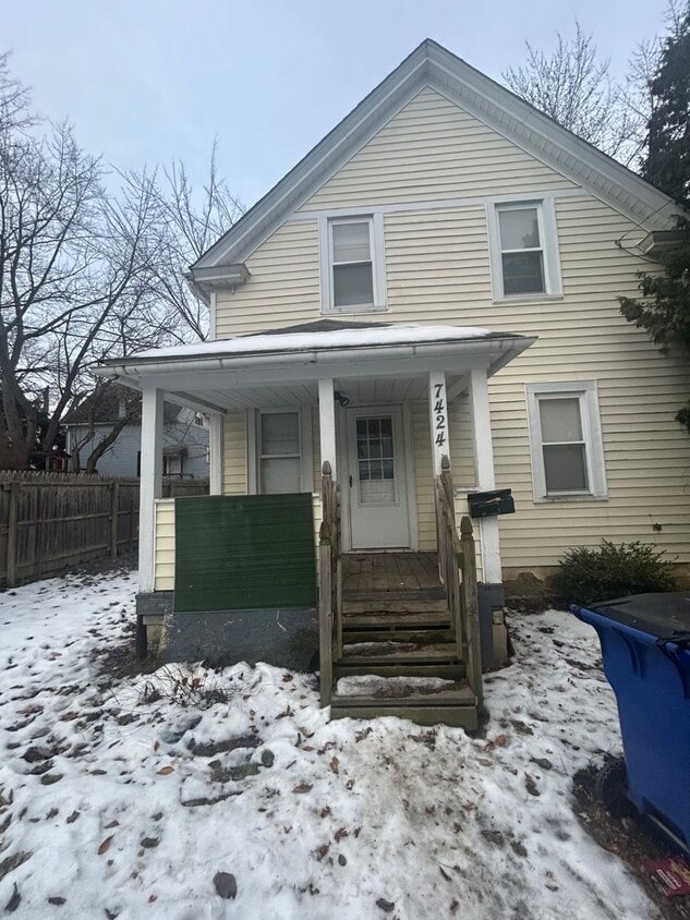 Primary Photo - 7424 Indiana Ave