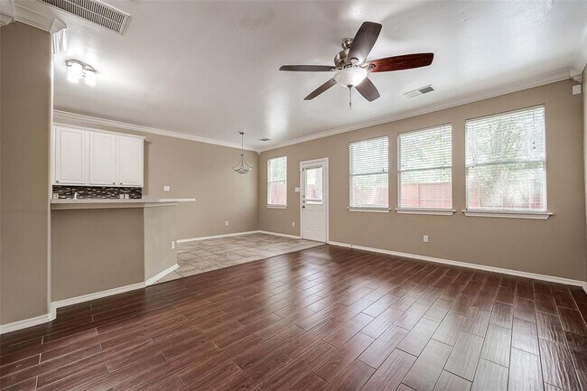 Building Photo - 54 Blue Creek Pl