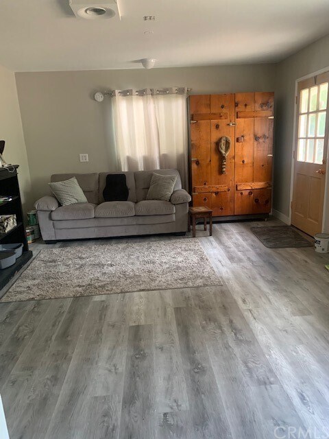 Foto principal - 14018 Mar Vista St