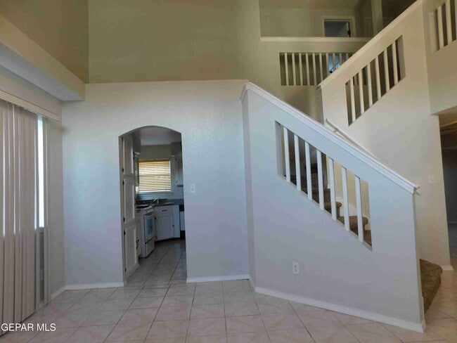 Foto del edificio - 5025 Ballinger Dr