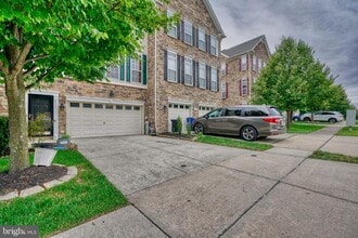 Building Photo - 8112 Winding Ross Way