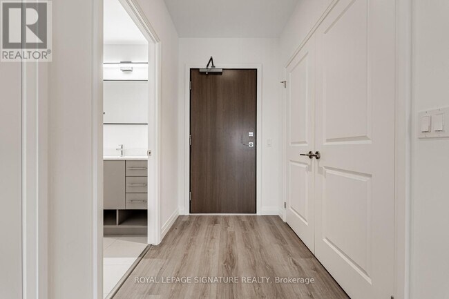 Building Photo - 525 New Dundee Rd