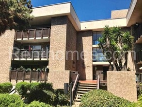 Building Photo - 6314 Friars Rd
