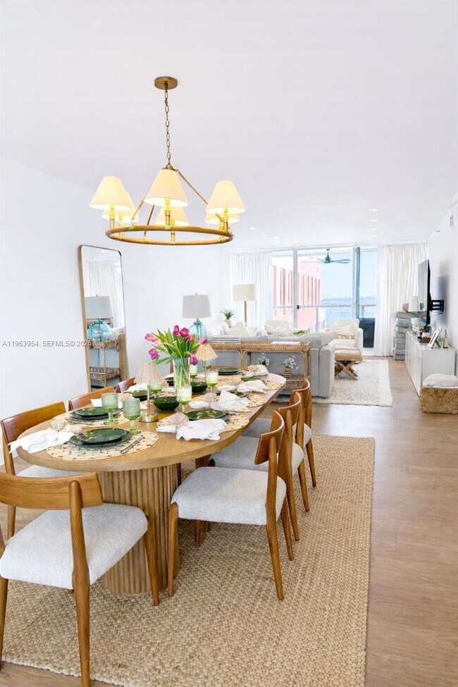 Foto del edificio - 1541 Brickell Ave